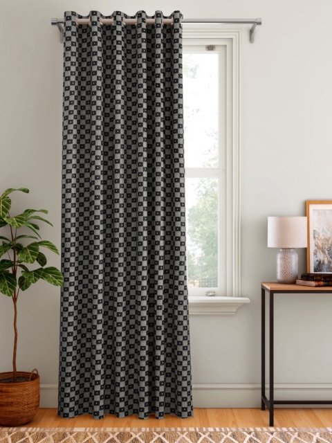 

Aura Black & White Geometric Patterned Single Door Curtain