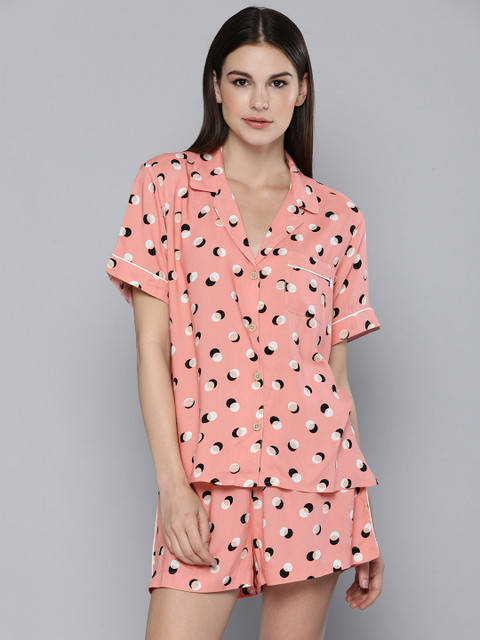 

Chemistry Women Peach-Coloured Geometric Printed Night Suit