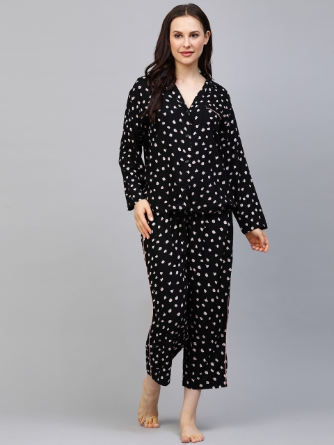 

Chemistry Women Black & White Printed Night suit