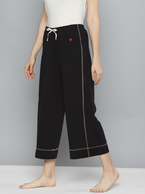 

Chemistry Women Black Solid Knitted Cropped Lounge Pants