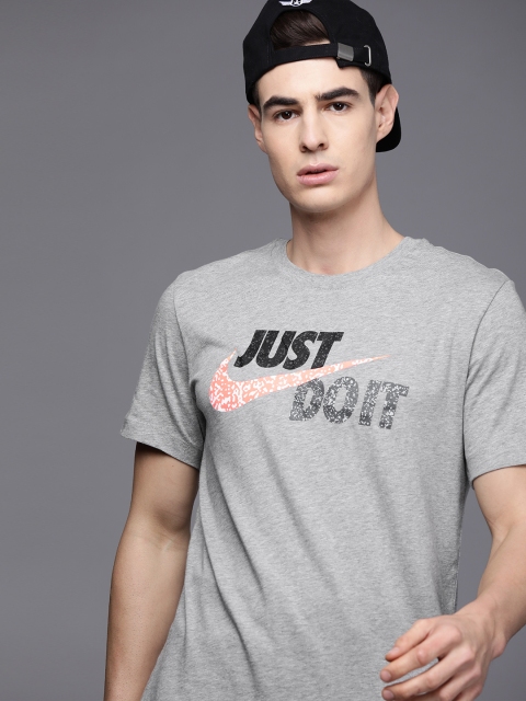 

Nike Men Grey Melange Printed Round Neck Pure Cotton T-shirt