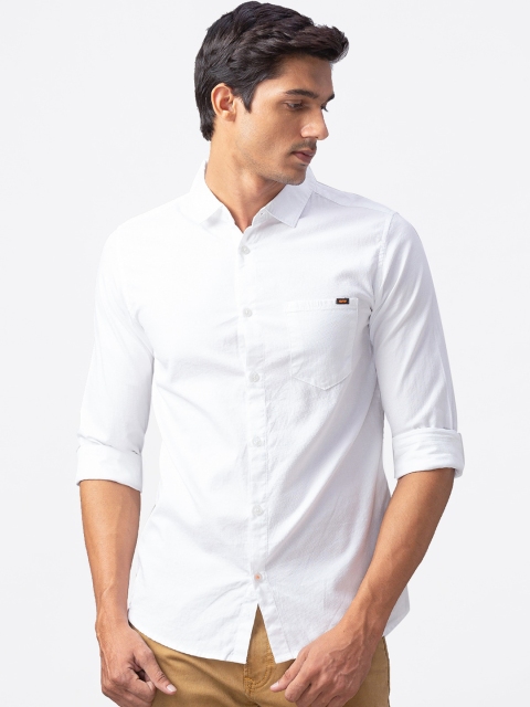 

SPYKAR Men White Slim Fit Solid Casual Shirt
