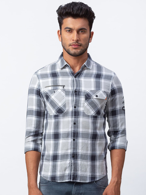 

SPYKAR Men Grey & Black Slim Fit Checked Casual Shirt