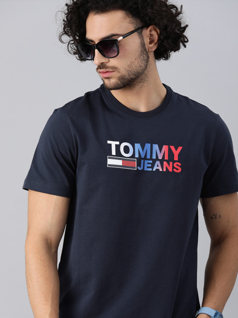 

Tommy Hilfiger Men Navy Blue Printed Round Neck T-shirt