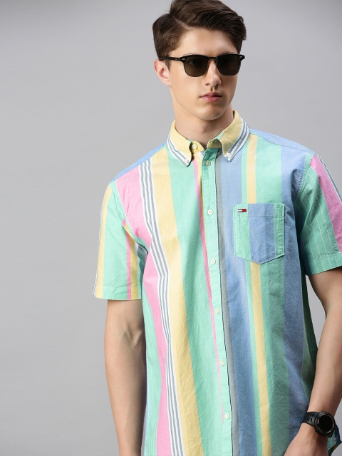 

Tommy Hilfiger Men Multicoloured Relaxed Regular Fit Striped Casual Shirt, Multi