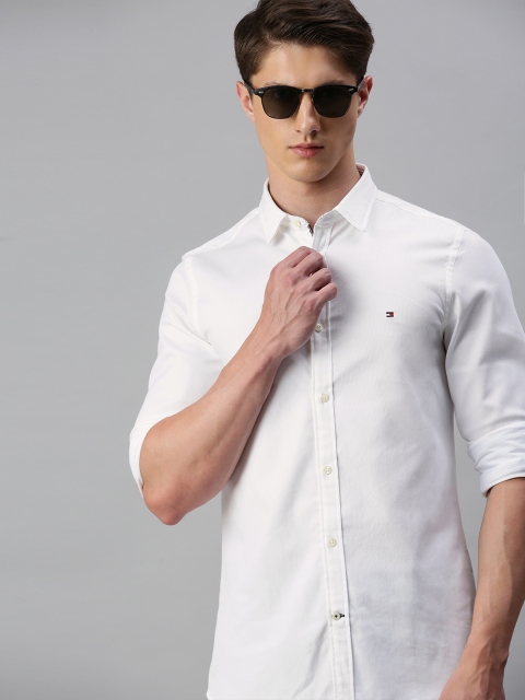 

Tommy Hilfiger Men White Slim Fit Solid Casual Shirt