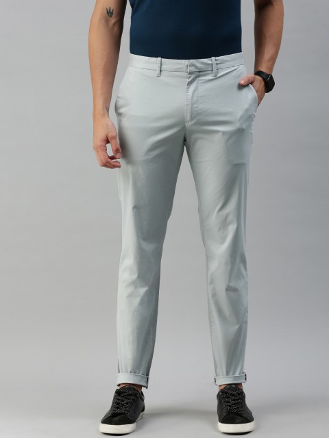 

Tommy Hilfiger Men Grey Solid Straight Fit Solid Chinos