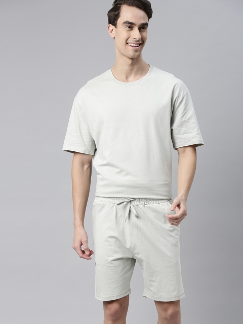 

M&H Easy Men Beige Solid T-shirt with Shorts