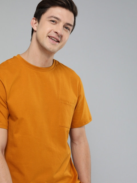 

M&H Easy Men Mustard Solid Round Neck T-shirt
