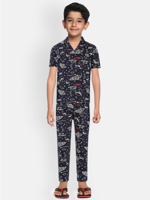 

NAUTI KIDZ Boys Navy Blue & White Pure Cotton Printed Night suit