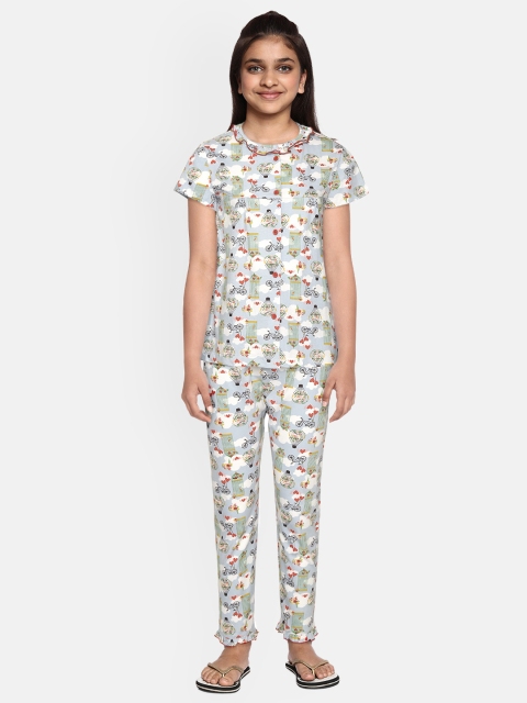 

NAUTI KIDZ Girls Blue & White Pure Cotton Printed Night suit