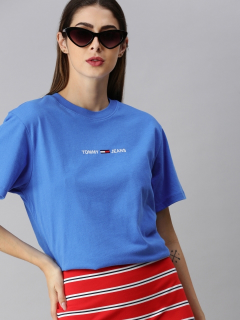 

Tommy Hilfiger Women Blue Self Design Round Neck T-shirt