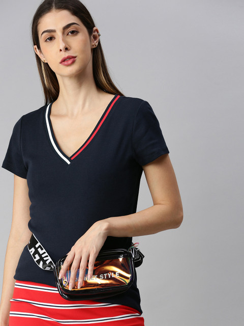 

Tommy Hilfiger Women Navy Blue Solid V-Neck T-shirt