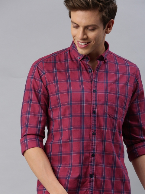 

Mast & Harbour Men Red & Navy Blue Slim Fit Checked Casual Shirt
