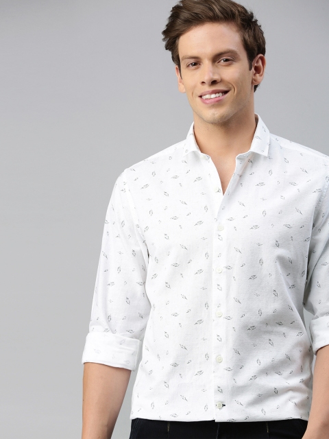 

Mast & Harbour Men White & Green Regular Fit Printed Casual Shirt