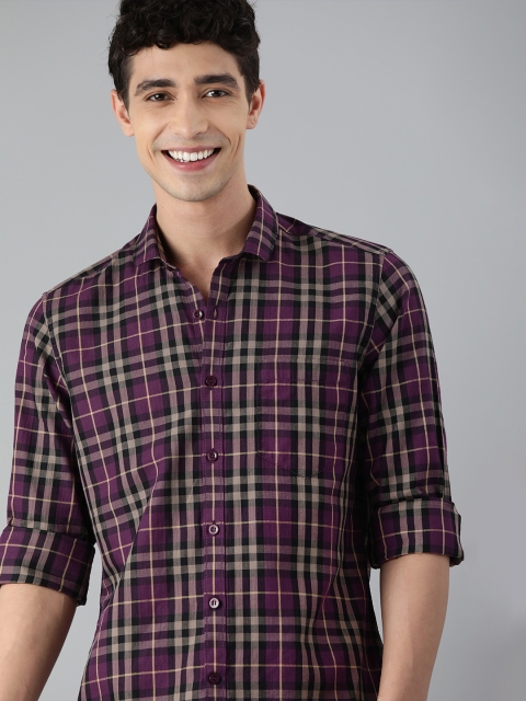 

Mast & Harbour Men Violet & Black Slim Fit Checked Casual Shirt