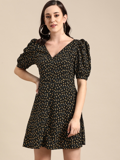 

COVER STORY Women Black & Yellow Floral Print A-Line Dress
