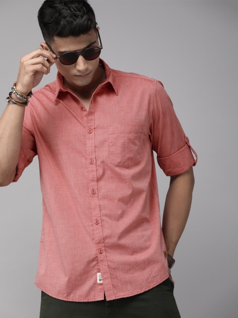 

Roadster Men Pink Regular Fit Solid Casual Shirt