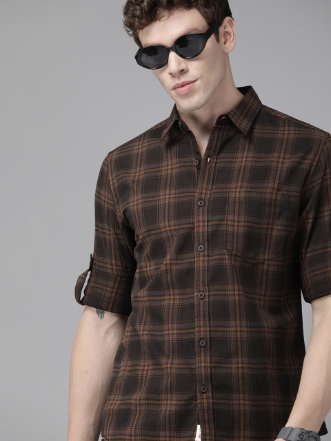 

Roadster Men Coffee Brown Regular Fit Checked Casual Shirt