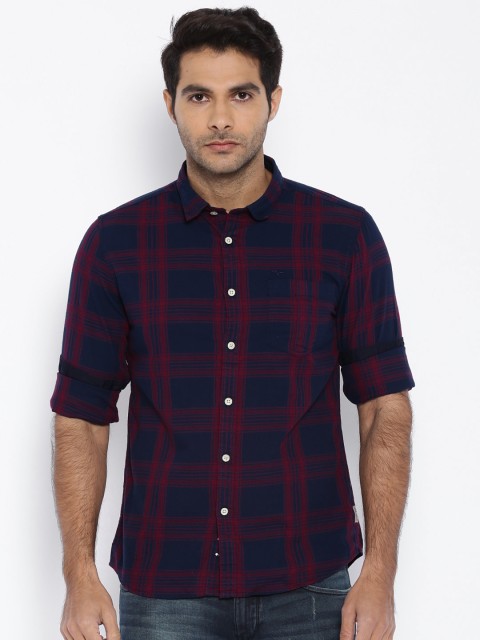 

Flying Machine Navy & Red Checked Casual Shirt, Navy blue