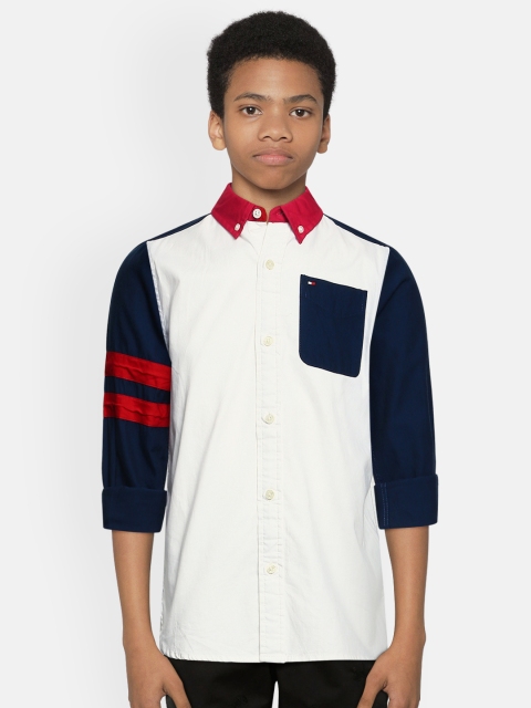

Tommy Hilfiger Boys White Regular Fit Solid Pure Cotton Casual Shirt