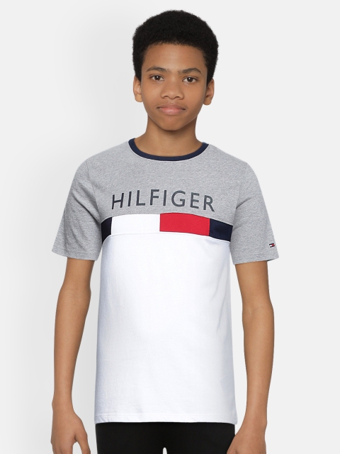 

Tommy Hilfiger Boys Grey White Colourblocked Round Neck Pure Cotton T-shirt