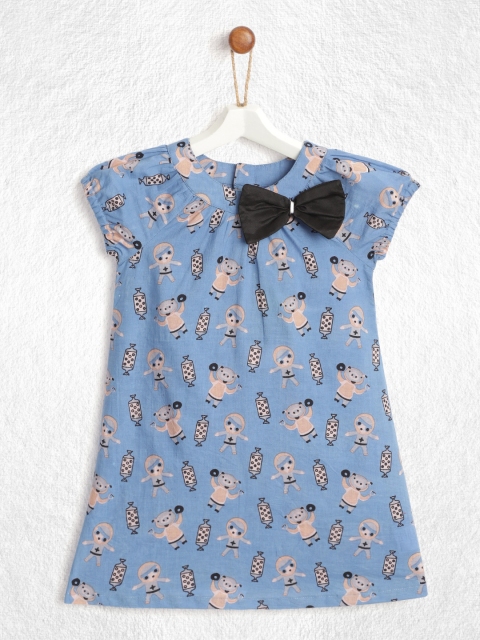 

YK Infant Girls Blue & Peach-Coloured Conversational Print Pure Cotton Shift Dress