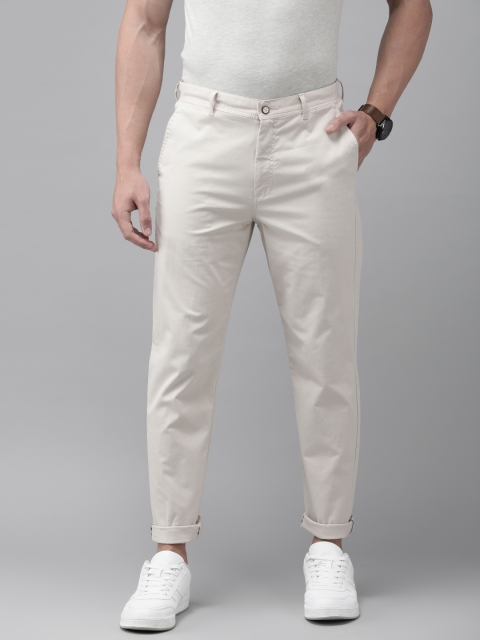 

Blackberrys Men Off-White STEVE Regular Fit Solid Chinos