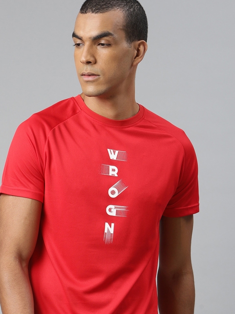 

WROGN ACTIVE Men Red Printed Slim Fit Round Neck T-shirt
