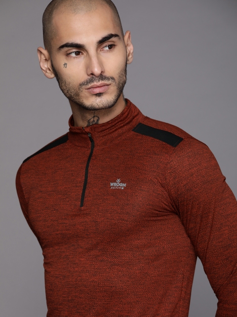 

WROGN ACTIVE Men Rust Red Solid Slim Fit T-shirt