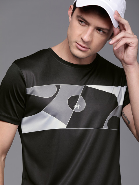 

WROGN ACTIVE Men Black & Grey Printed Round Neck T-shirt