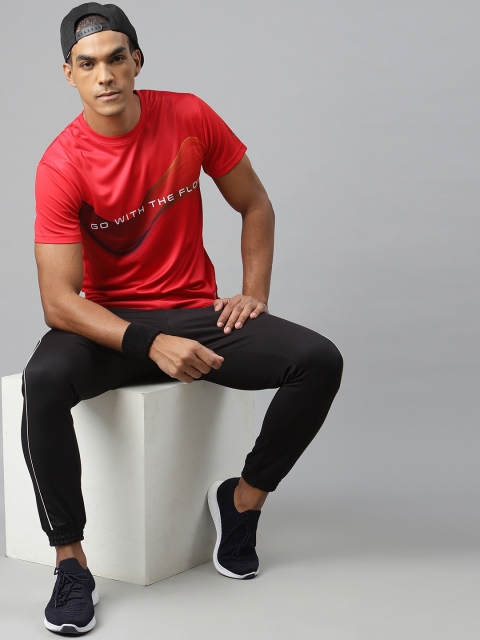 

WROGN ACTIVE Men Red Slim Fit Printed Round Neck T-shirt