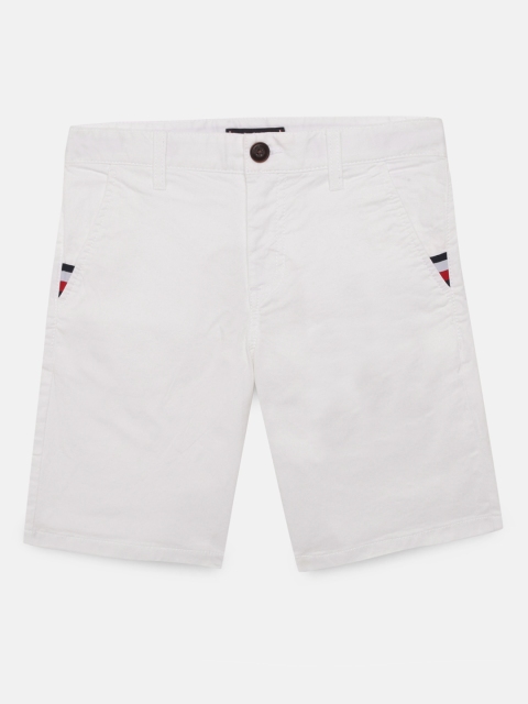 

Tommy Hilfiger Boys White Solid Regular Fit Shorts