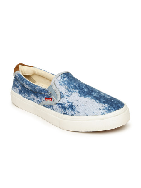 

Levi's Men Blue Printed Loafers