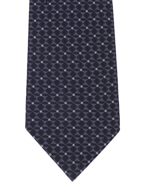 

Alvaro Castagnino Black Tie