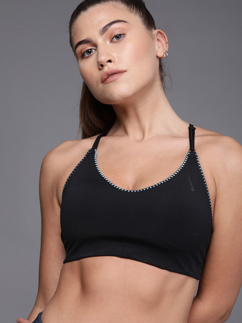 

Nike Black Solid Non-Wired Lightly Padded Training Bra CZ7666-010