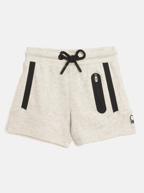 

United Colors of Benetton Boys Off-White Pure Cotton Self Design Regular Fit Shorts