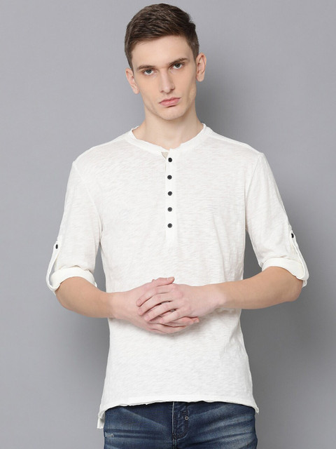 

Antony Morato Men Off-White Solid Mandarin Collar T-shirt