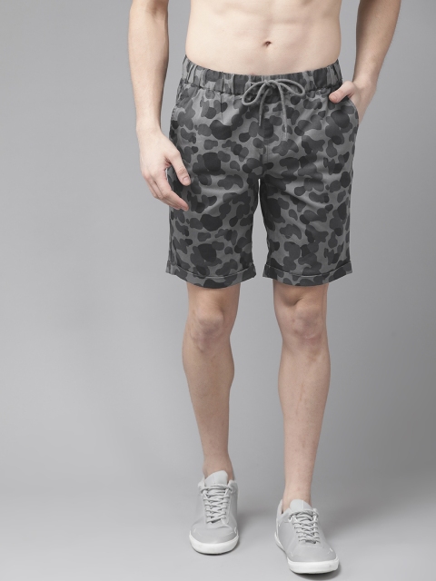 

Roadster Men Grey Camouflage Print Regular Fit Shorts