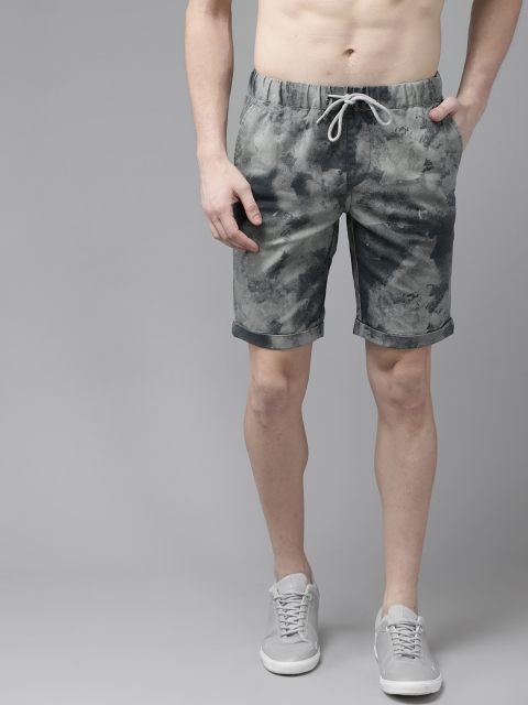 

Roadster Men Blue Abstract Print Regular Fit Shorts