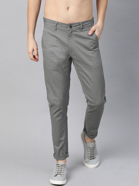 

Roadster Men Grey Solid Slim Fit Regular Trousers