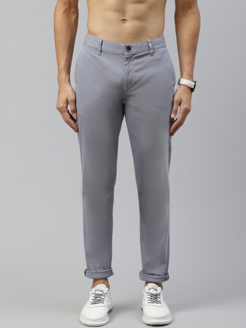 

Roadster Men Grey Slim Fit Solid Regular Trousers