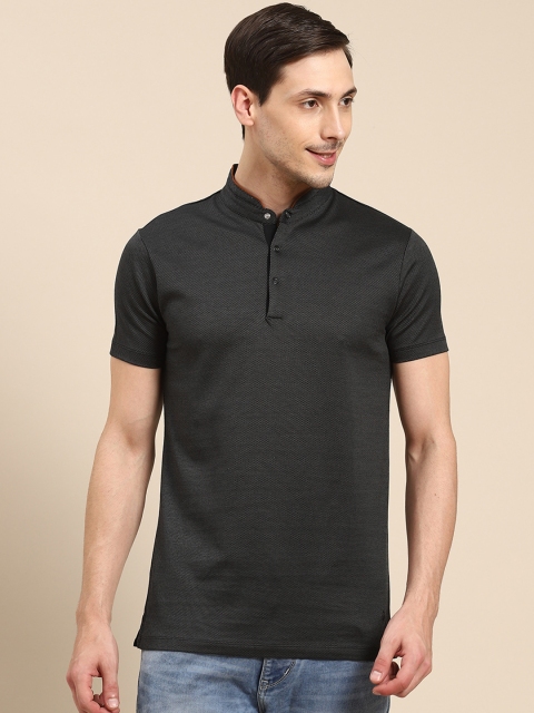 

United Colors of Benetton Men Black Pure Cotton Solid Mandarin Collar Pure Cotton T-shirt