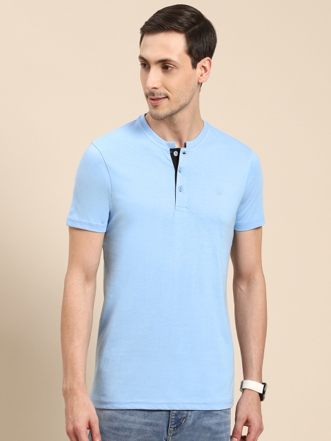 

United Colors of Benetton Men Blue Solid Henley Neck T-shirt
