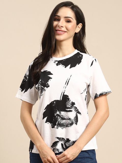 

United Colors of Benetton Women White Pure Cotton Floral Print Round Neck T-shirt
