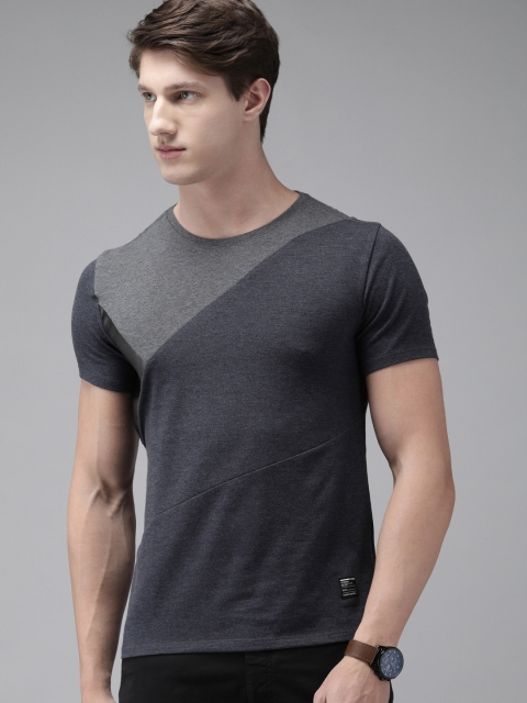 

Blackberrys Men Navy Blue & Grey JAMES Colourblocked Round Neck T-shirt