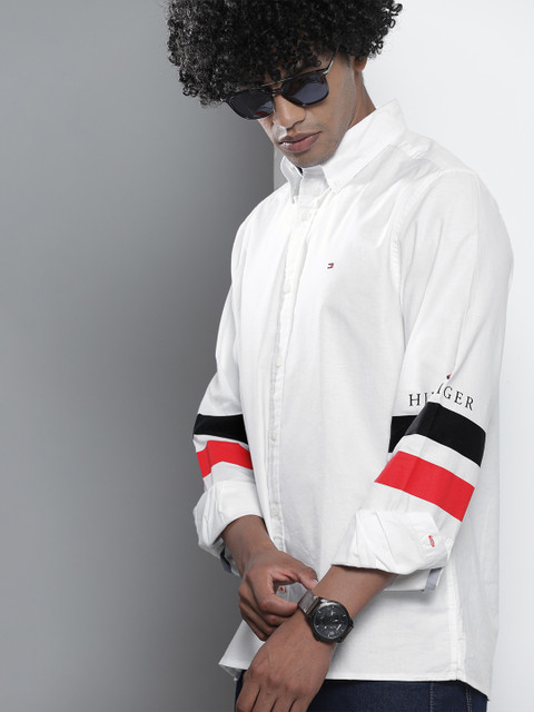 

Tommy Hilfiger Men White Custom Fit Solid Casual Shirt With Printed Detailing