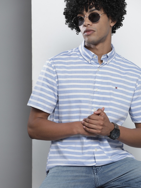 

Tommy Hilfiger Men Blue & White Slim Fit Striped Casual Shirt