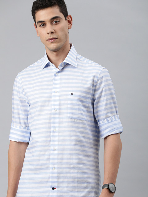 

Tommy Hilfiger Men Blue & White Regular Fit Striped Casual Shirt