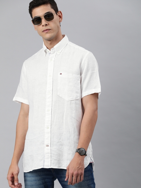 

Tommy Hilfiger Men White Regular Fit Solid Linen Casual Shirt